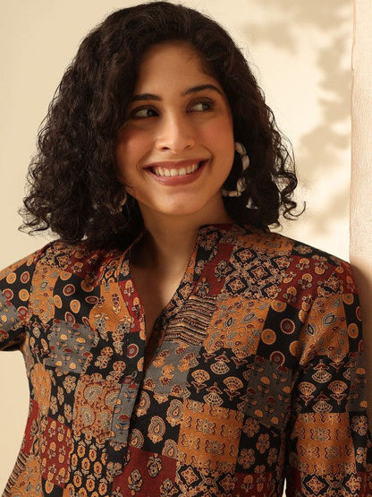 Ethnic Motifs Printed Straight Kurta