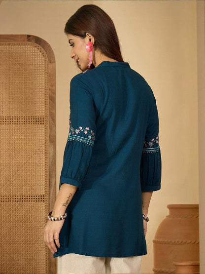 Women Viscose Rayon Embroidered Straight Kurtis
